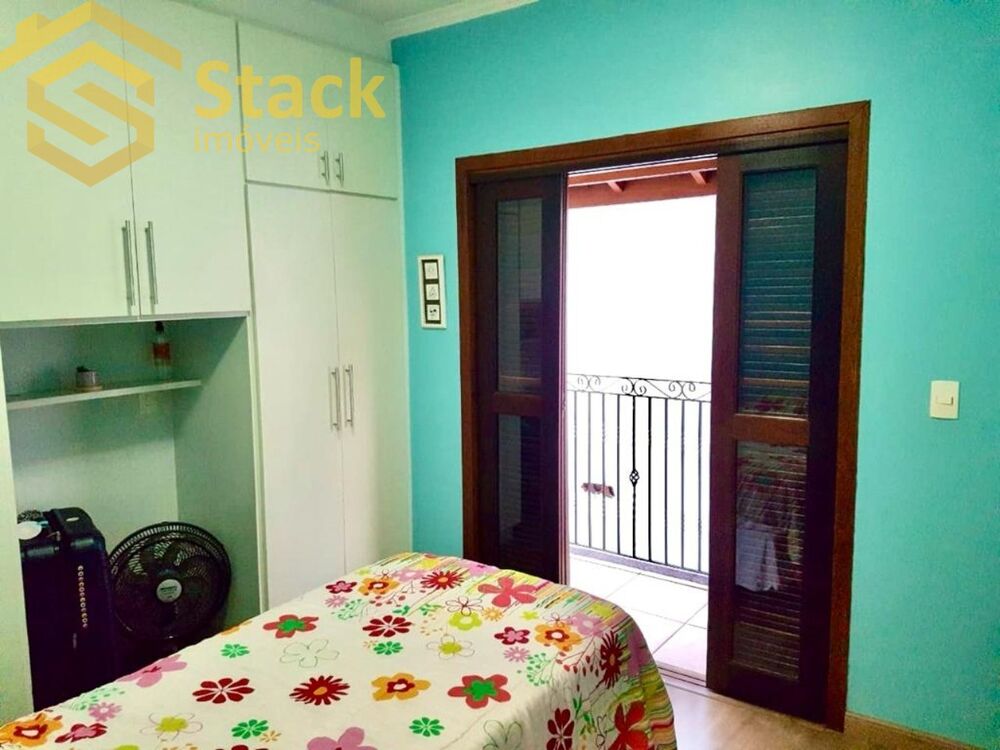 Casa à venda com 4 quartos, 271m² - Foto 23