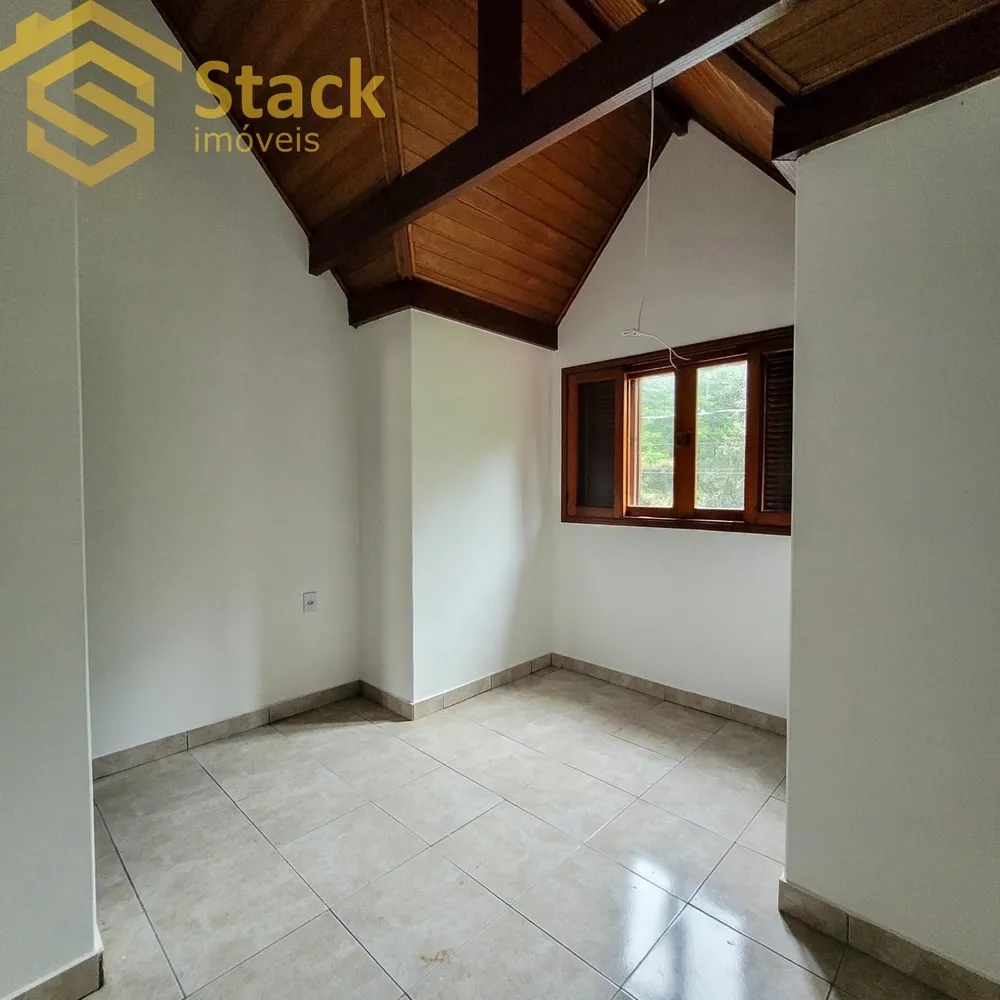 Casa, 3 quartos, 245 m² - Foto 3