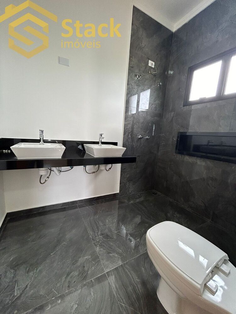 Casa, 3 quartos, 182 m² - Foto 1