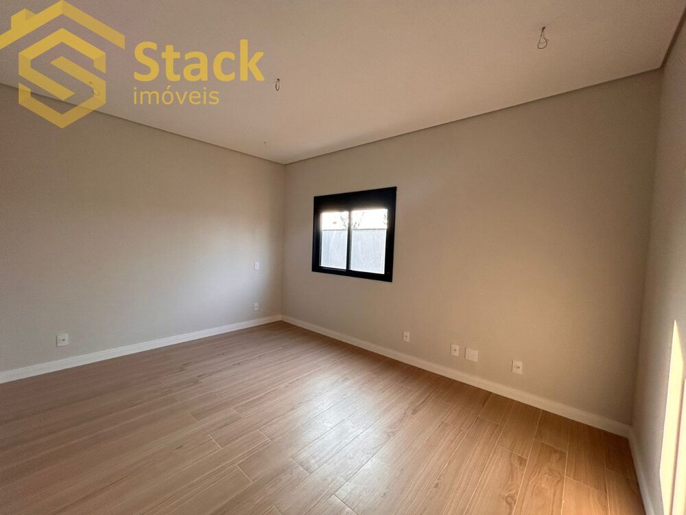 Casa, 3 quartos, 164 m² - Foto 2
