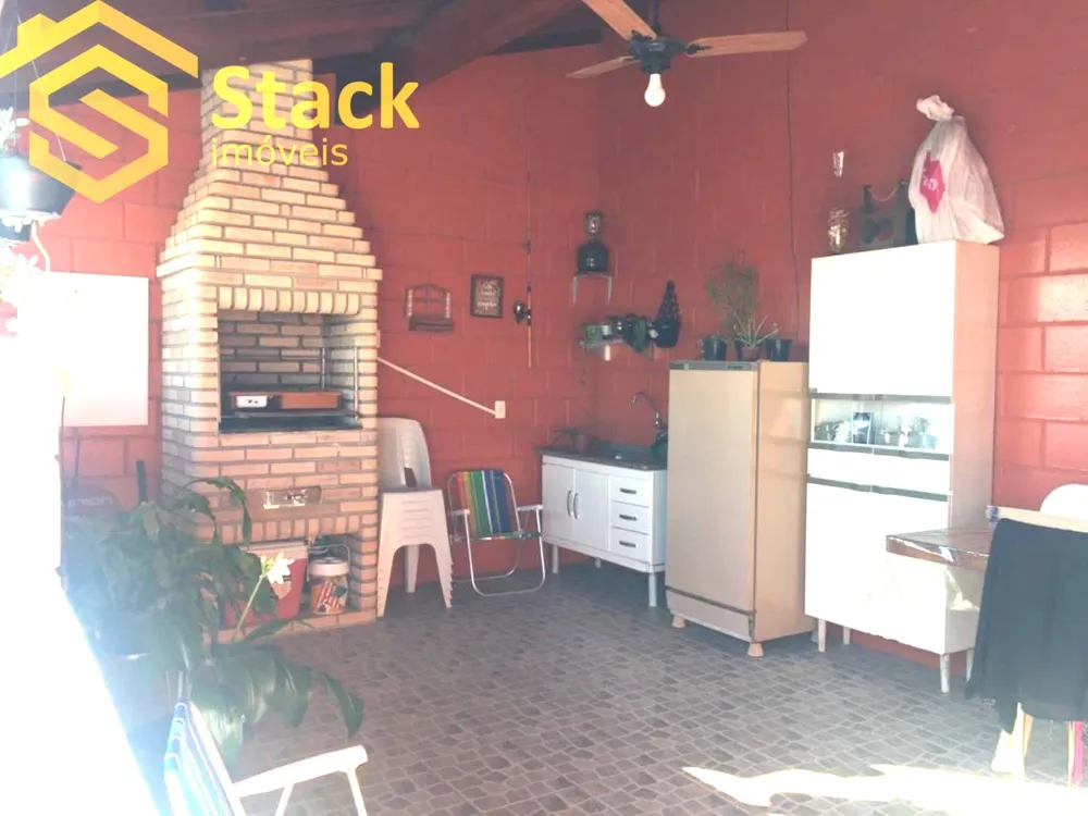Casa, 3 quartos, 131 m² - Foto 2