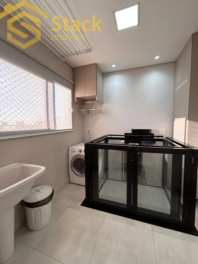 Casa, 4 quartos, 250 m² - Foto 1