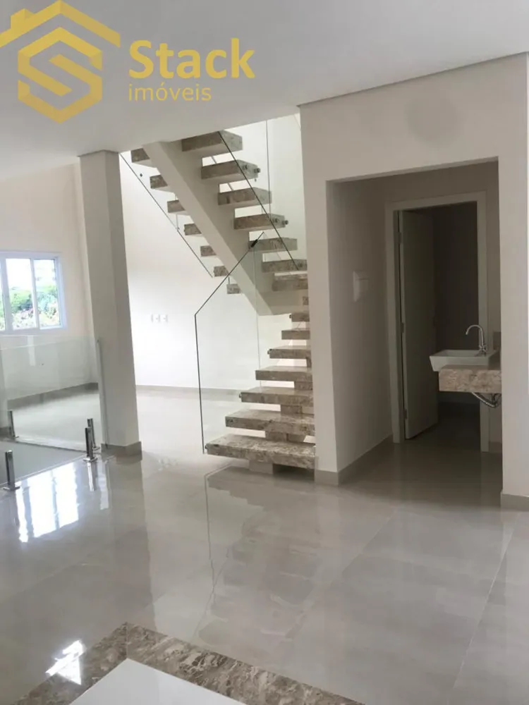 Casa, 3 quartos, 220 m² - Foto 2