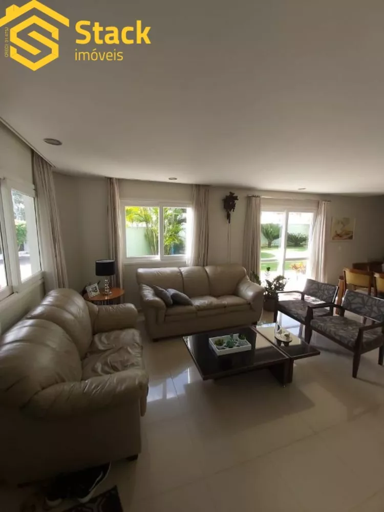 Casa à venda com 4 quartos, 640m² - Foto 3