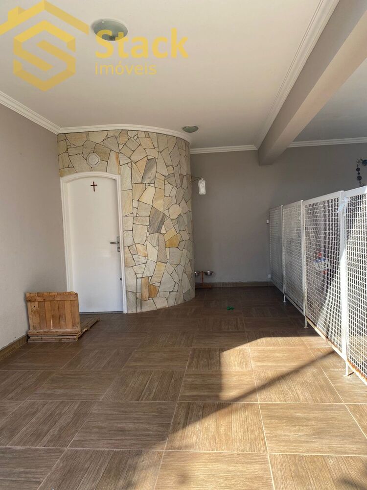 Casa, 3 quartos, 203 m² - Foto 2