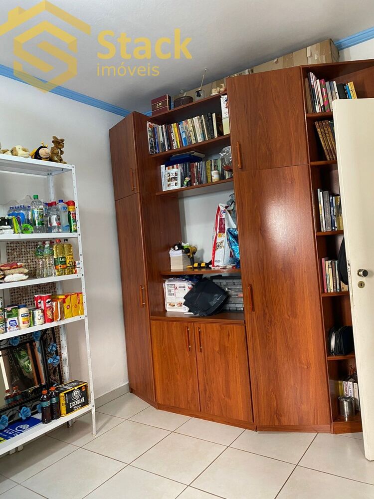 Casa, 3 quartos, 203 m² - Foto 1