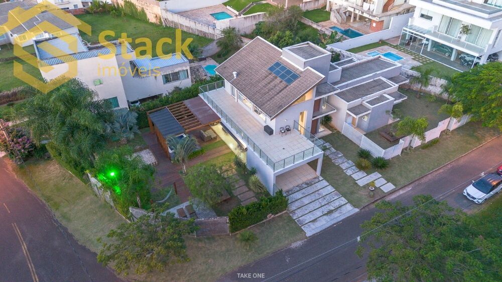 Casa à venda com 3 quartos, 313m² - Foto 27