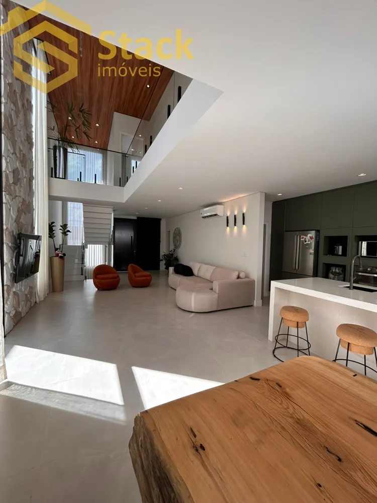 Casa, 4 quartos, 268 m² - Foto 4