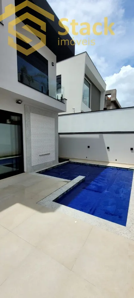 Casa, 4 quartos, 191 m² - Foto 1