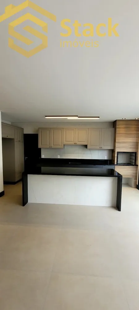 Casa, 4 quartos, 191 m² - Foto 2