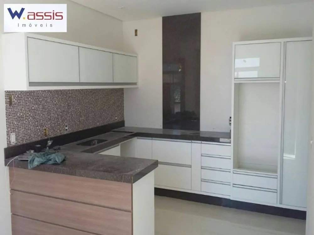 Casa, 4 quartos, 440 m² - Foto 1
