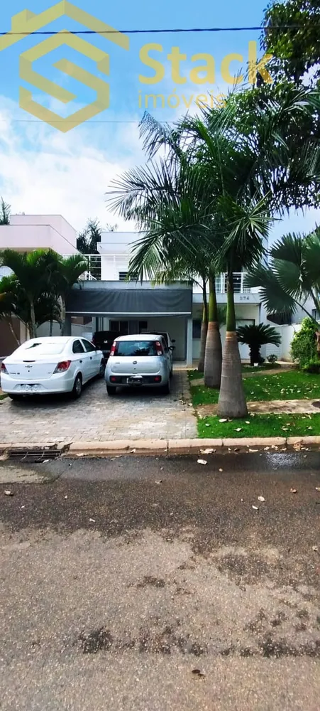 Casa, 4 quartos, 253 m² - Foto 1