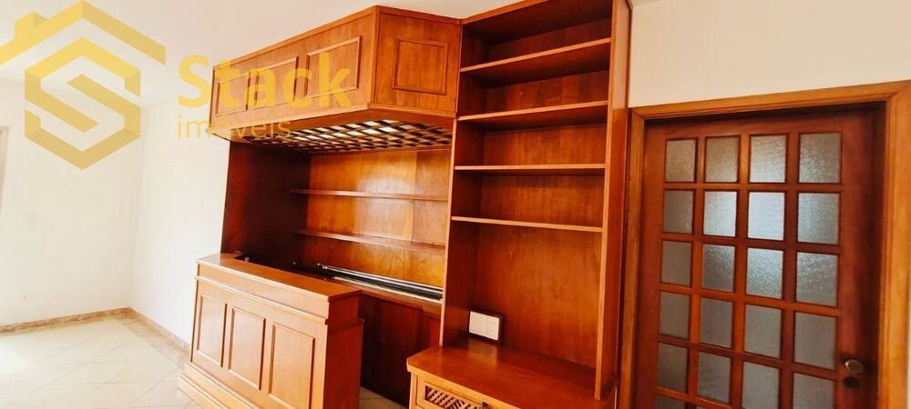 Apartamento à venda com 4 quartos, 210m² - Foto 1