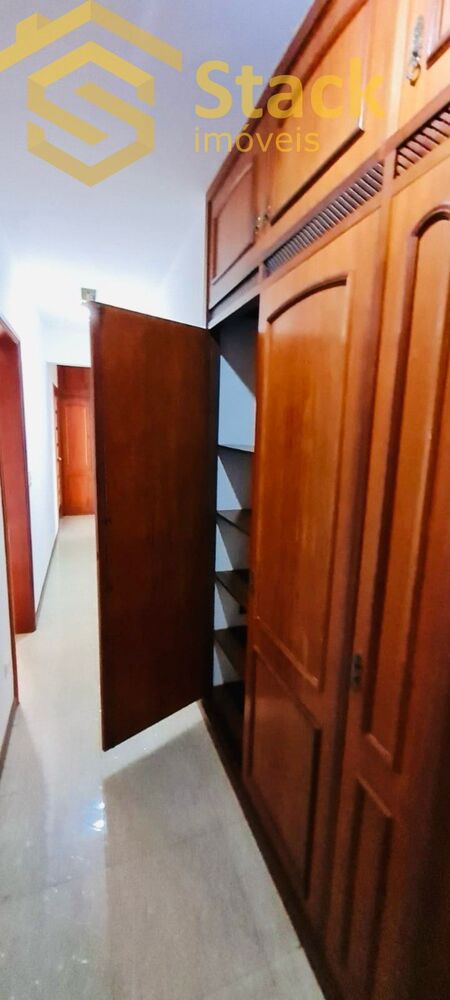 Apartamento à venda com 4 quartos, 210m² - Foto 29