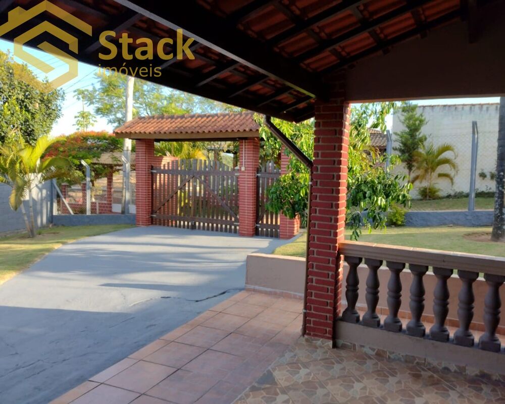 Chácara à venda com 2 quartos, 200m² - Foto 1