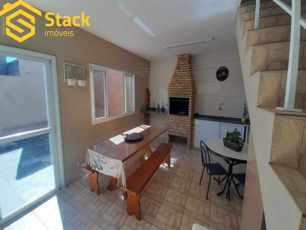 Casa, 3 quartos, 287 m² - Foto 1