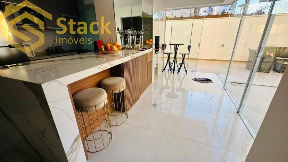 Apartamento à venda com 2 quartos, 140m² - Foto 1