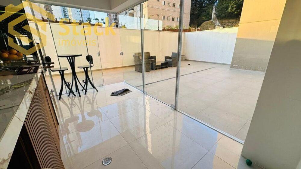Apartamento à venda com 2 quartos, 140m² - Foto 3