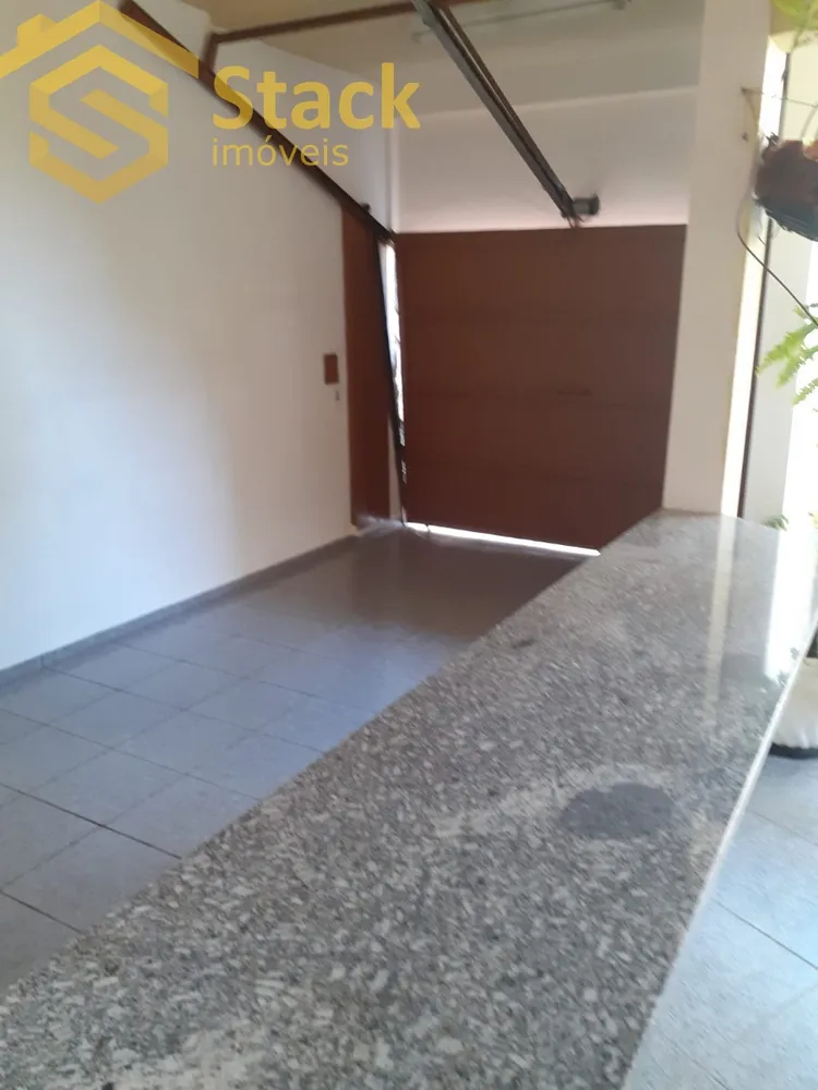 Casa, 3 quartos, 233 m² - Foto 1