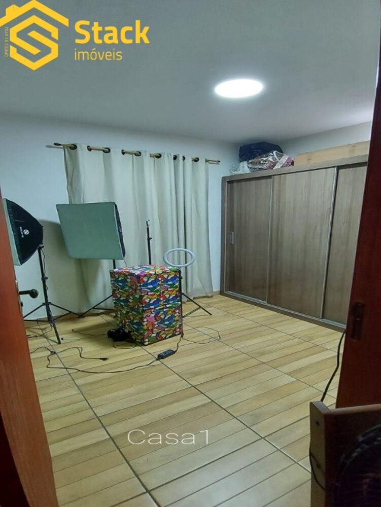 Casa, 6 quartos, 262 m² - Foto 3