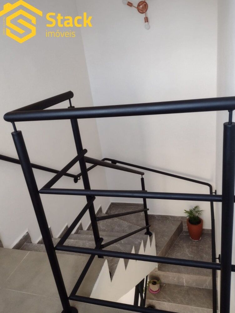 Casa, 6 quartos, 262 m² - Foto 1