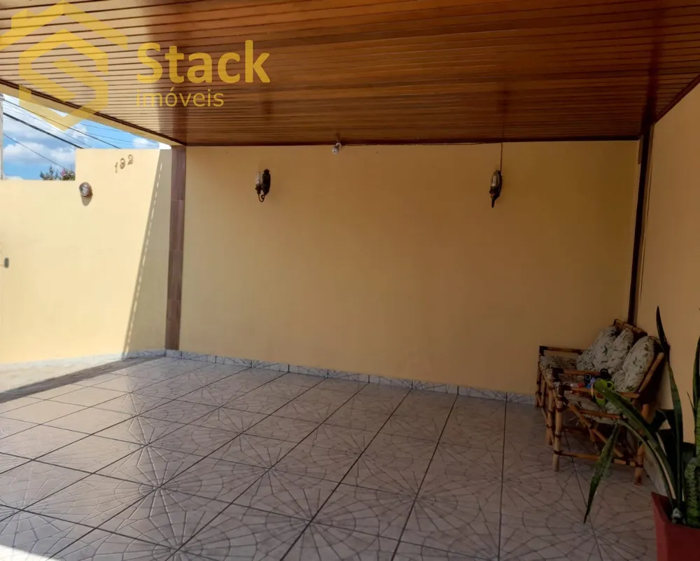 Casa, 3 quartos, 234 m² - Foto 2