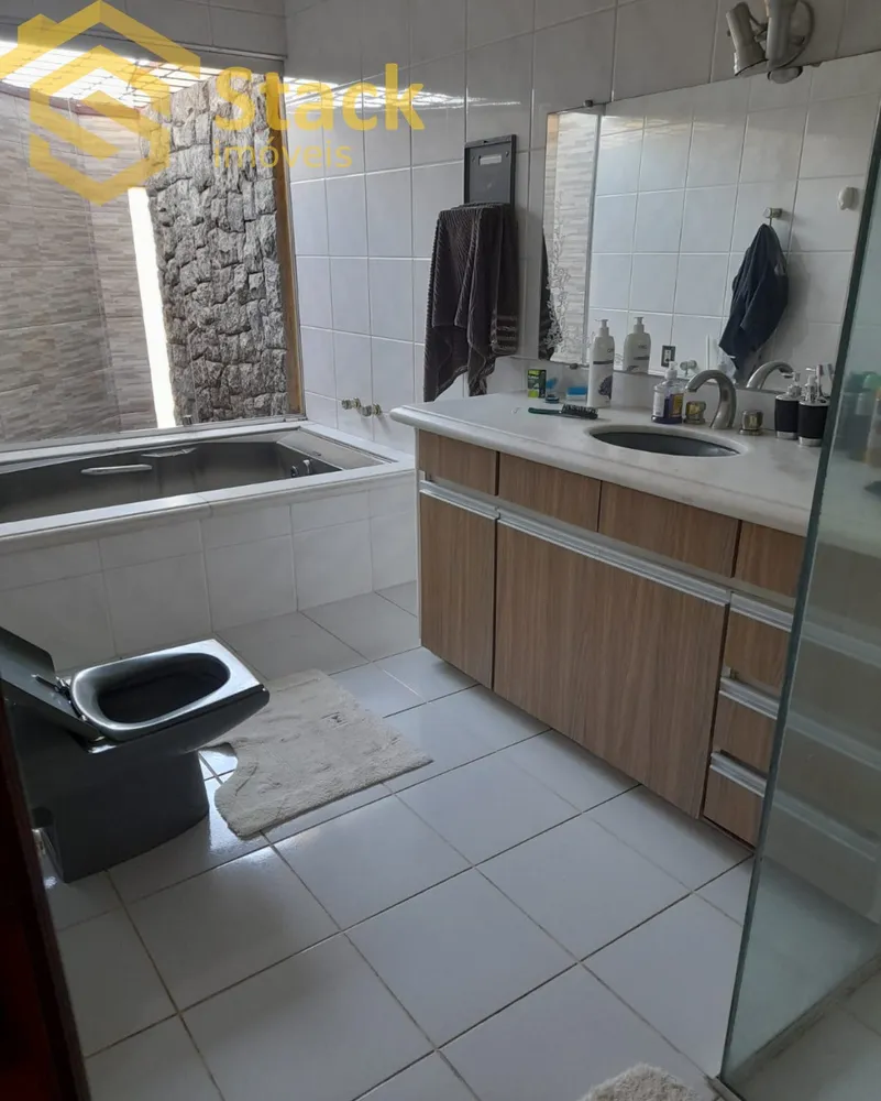 Casa, 3 quartos, 234 m² - Foto 7