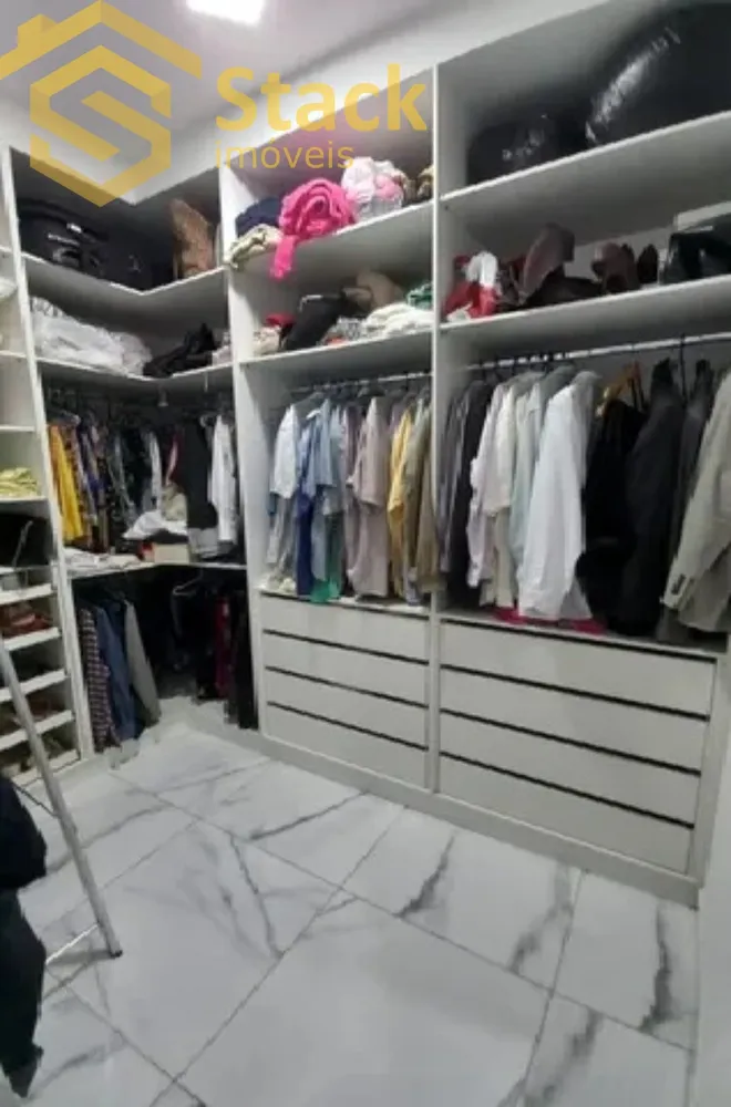 Casa, 3 quartos, 250 m² - Foto 11
