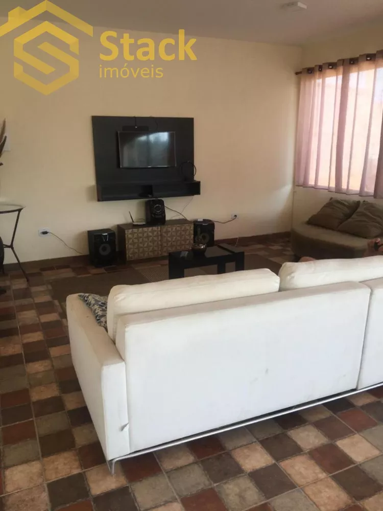 Chácara à venda com 2 quartos, 250m² - Foto 3