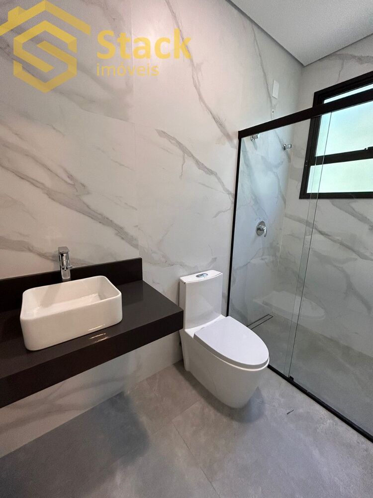 Casa à venda com 3 quartos, 215m² - Foto 13