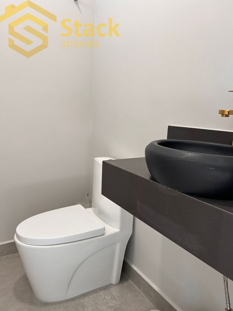 Casa à venda com 3 quartos, 215m² - Foto 10
