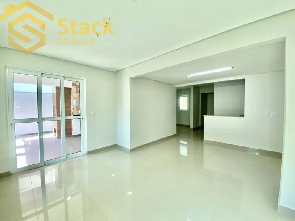 Casa, 3 quartos, 189 m² - Foto 2
