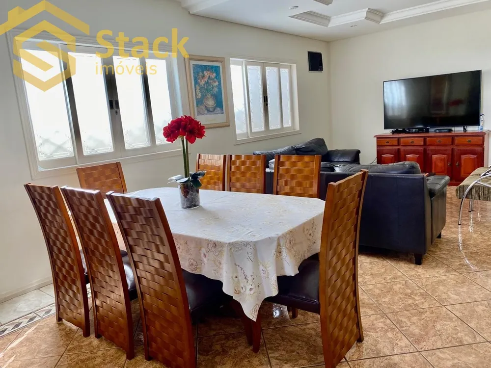 Casa, 3 quartos, 205 m² - Foto 3