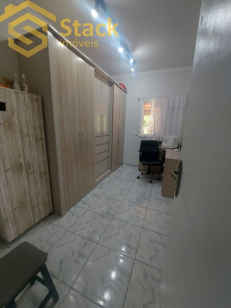 Chácara, 3 quartos, 1139 m² - Foto 2