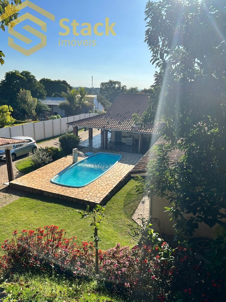 Chácara, 3 quartos, 1139 m² - Foto 1
