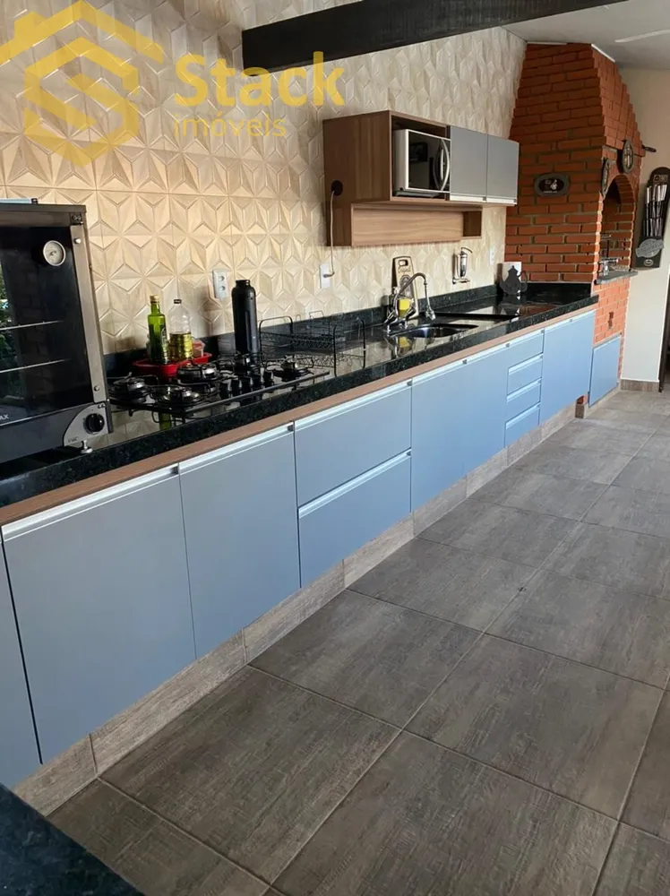 Chácara, 3 quartos, 1139 m² - Foto 1