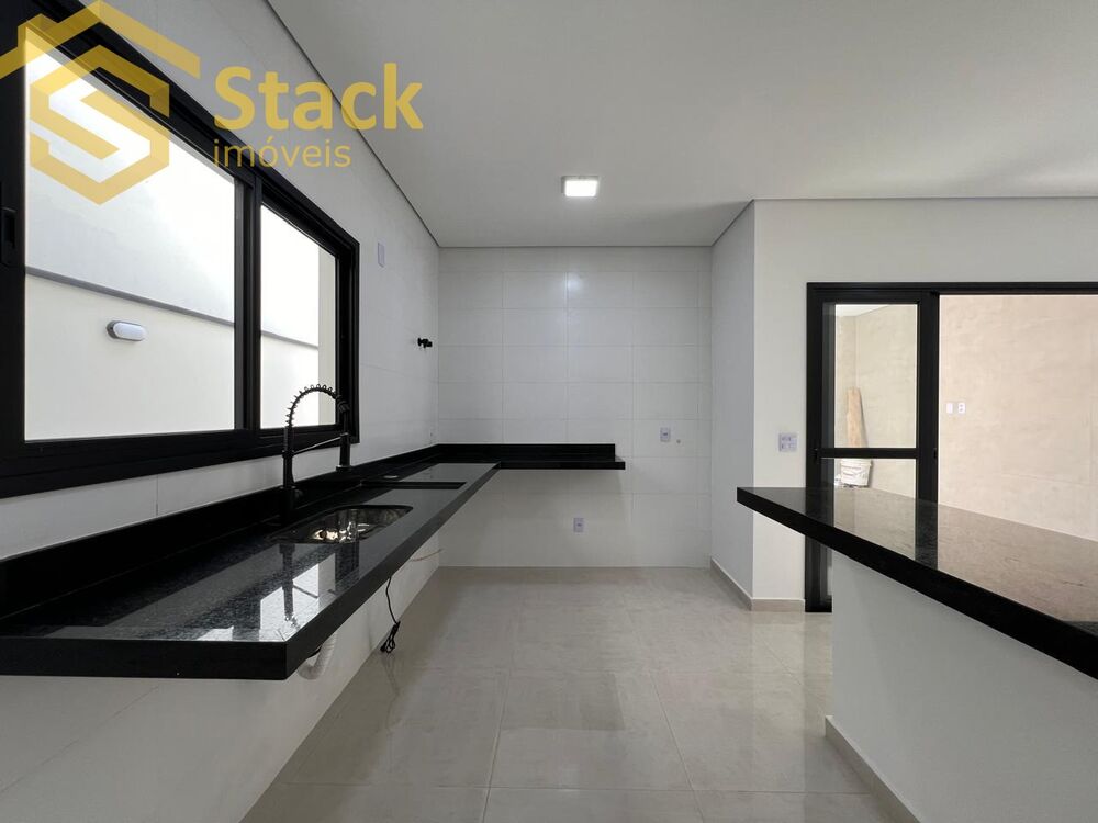 Casa, 3 quartos, 152 m² - Foto 3