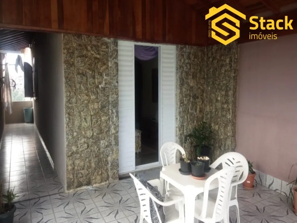 Casa, 3 quartos, 238 m² - Foto 2