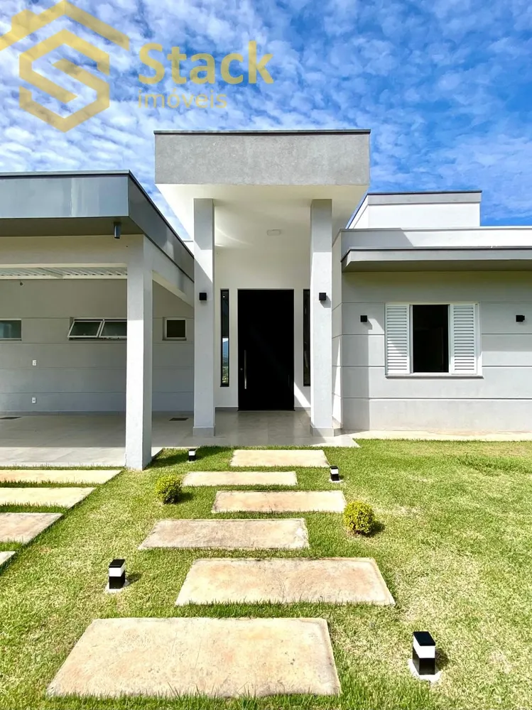 Casa, 3 quartos, 242 m² - Foto 2
