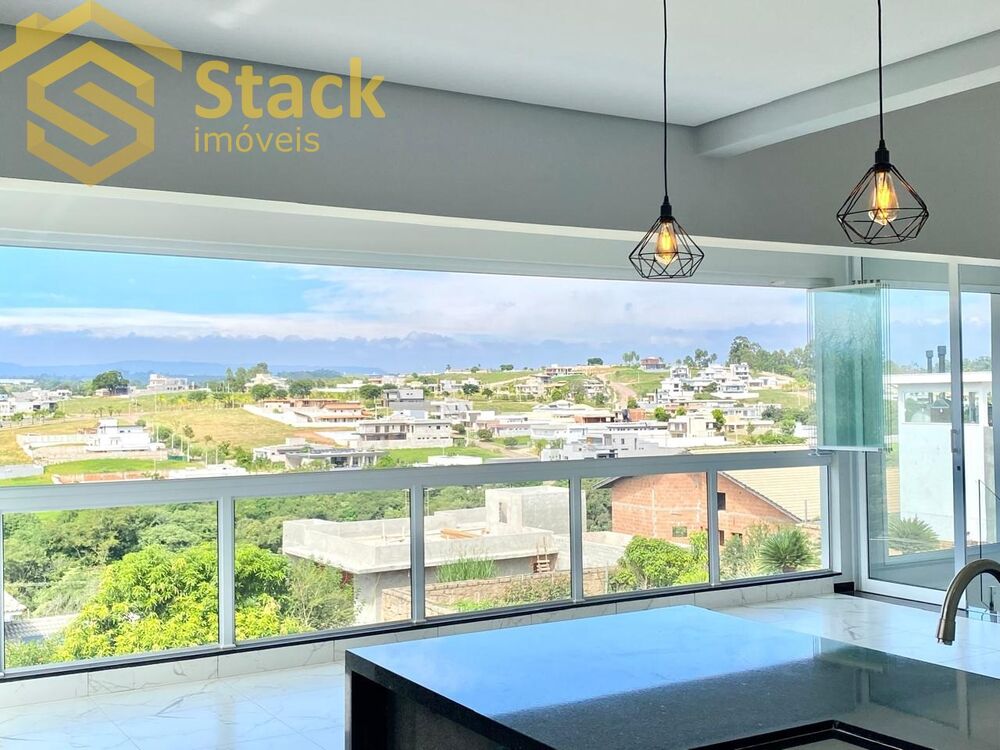 Casa à venda com 3 quartos, 242m² - Foto 3