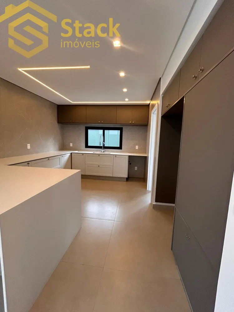 Casa, 3 quartos, 250 m² - Foto 7