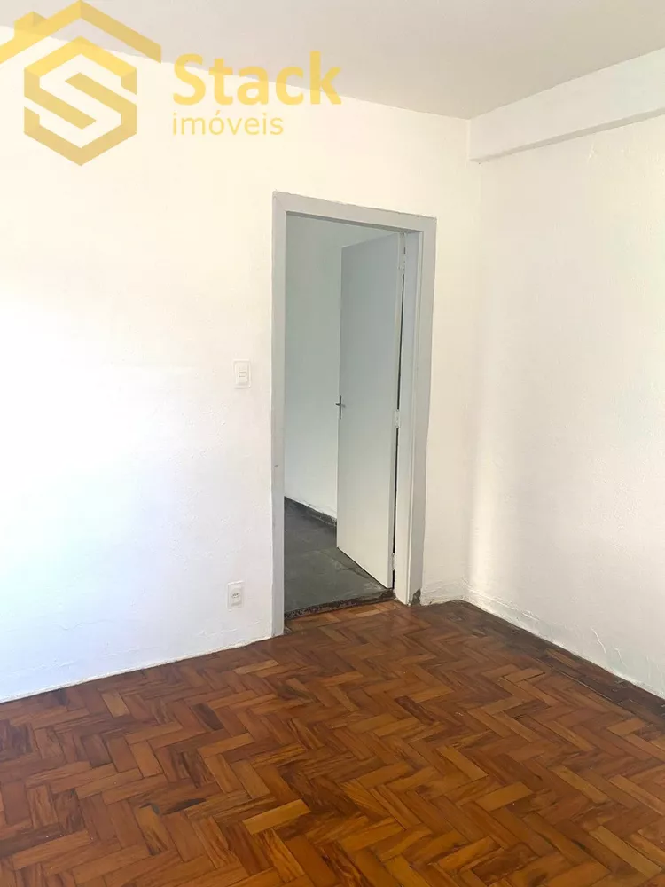 Casa à venda com 7 quartos, 212m² - Foto 11