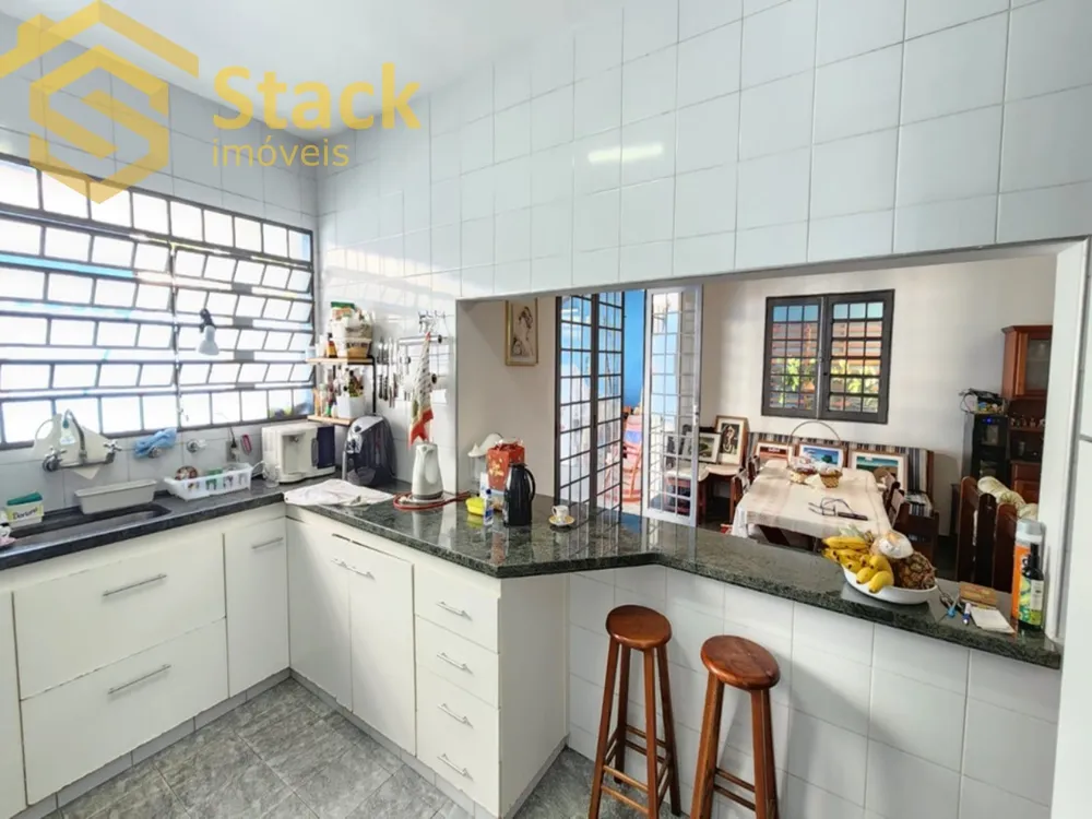 Casa, 3 quartos, 229 m² - Foto 4