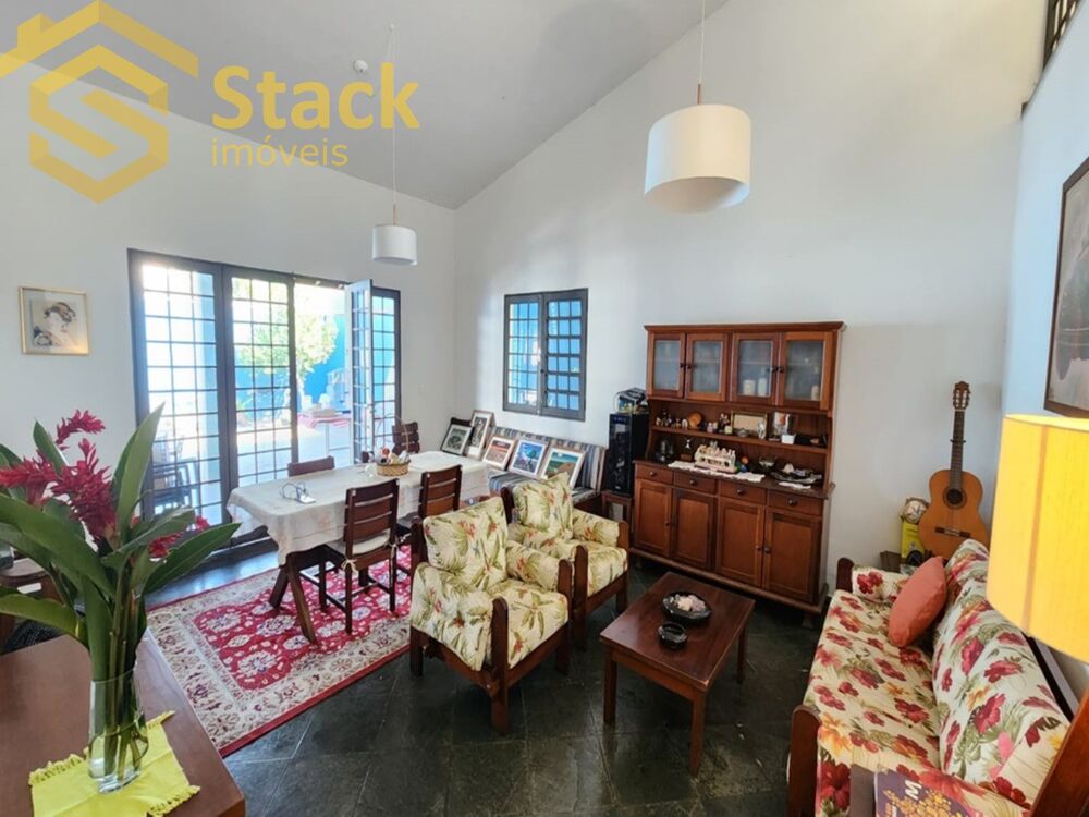 Casa, 3 quartos, 229 m² - Foto 4