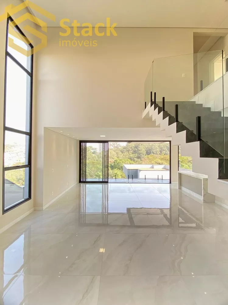 Casa à venda com 3 quartos, 340m² - Foto 10