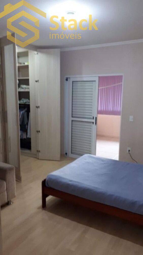 Casa, 3 quartos, 240 m² - Foto 1