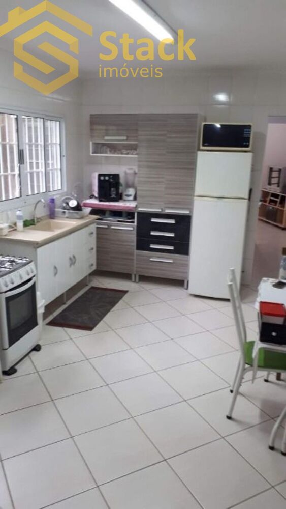 Casa, 3 quartos, 240 m² - Foto 8