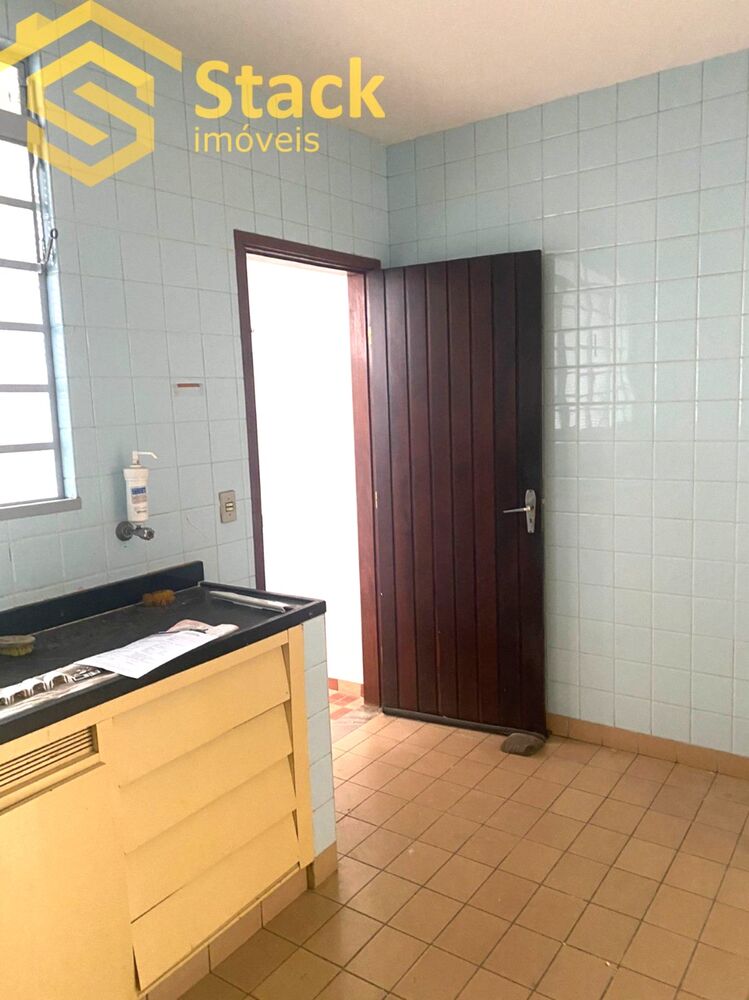 Casa à venda com 3 quartos, 253m² - Foto 12
