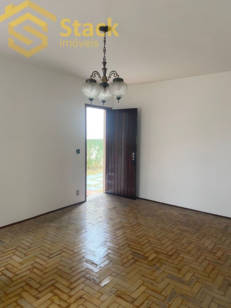 Casa à venda com 3 quartos, 253m² - Foto 15