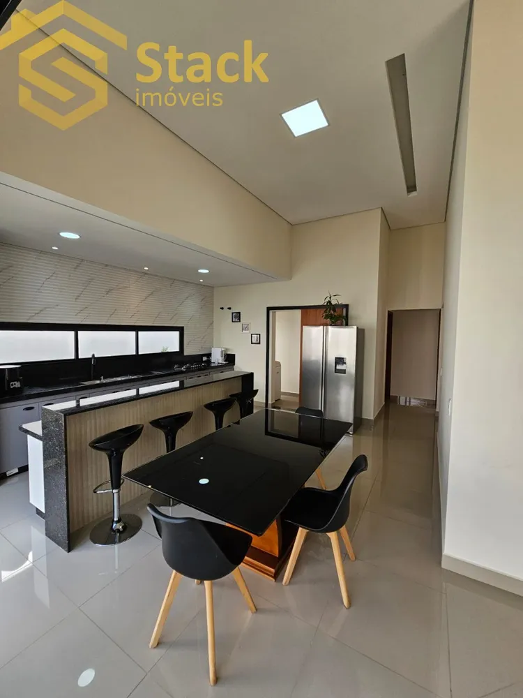 Casa, 3 quartos, 133 m² - Foto 2